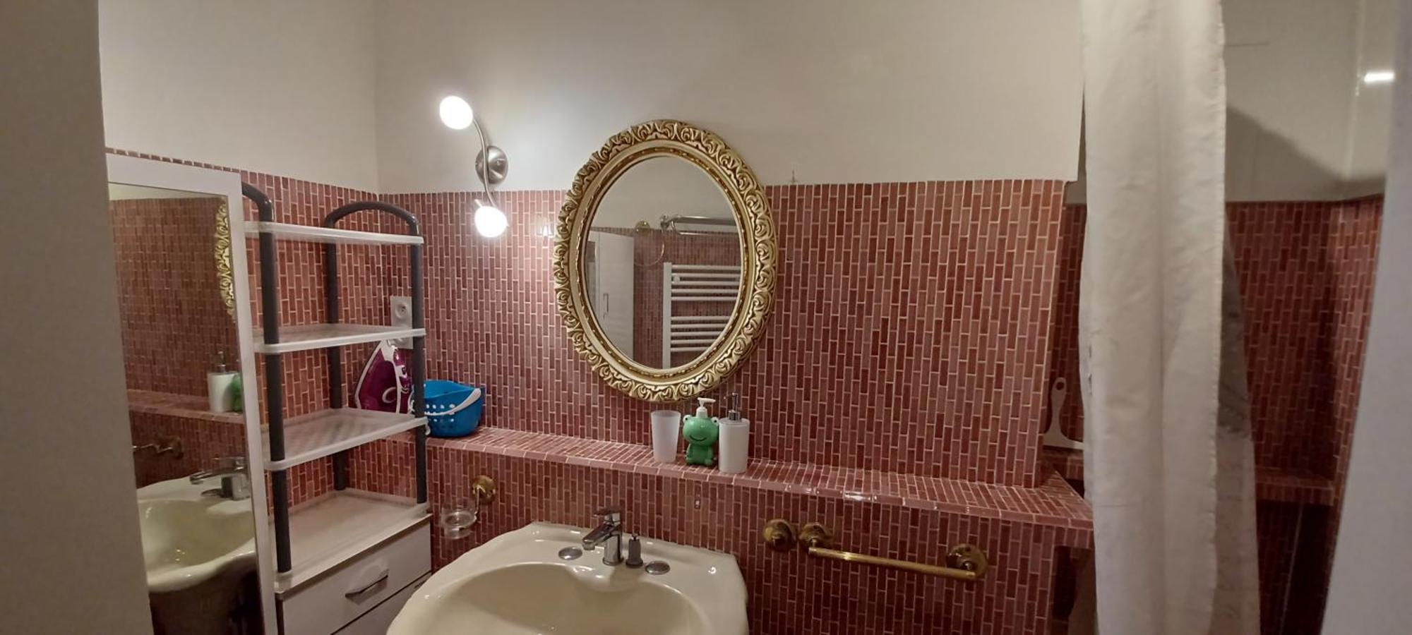 Appartement Logement Independant - 4/6 Personnes *